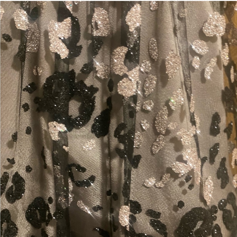 Dress - Picture 5 of 7